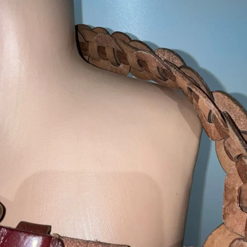 Fossil Women's Brown Leather Chain Woven Links Tooled Western Belt Size 32